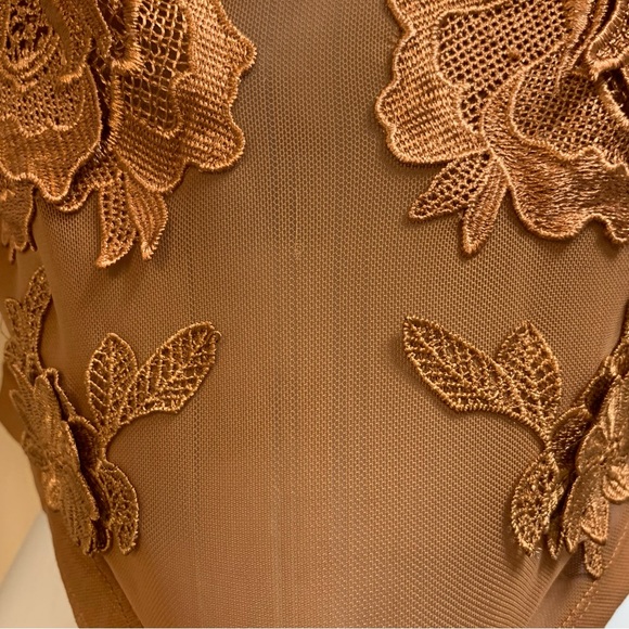 Size Small Embroidered Sheer Tic:Toc Crop Top - Picture 3 of 5